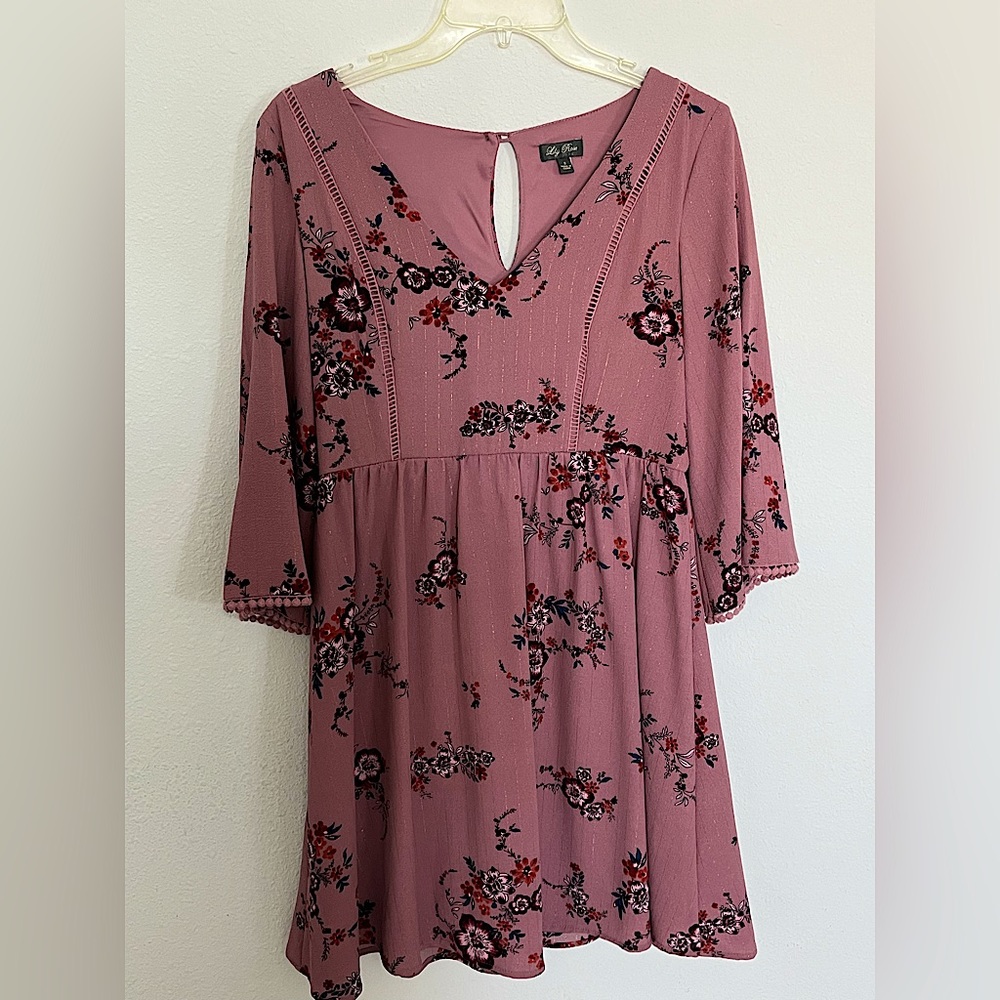 Floral print dress with sleeves